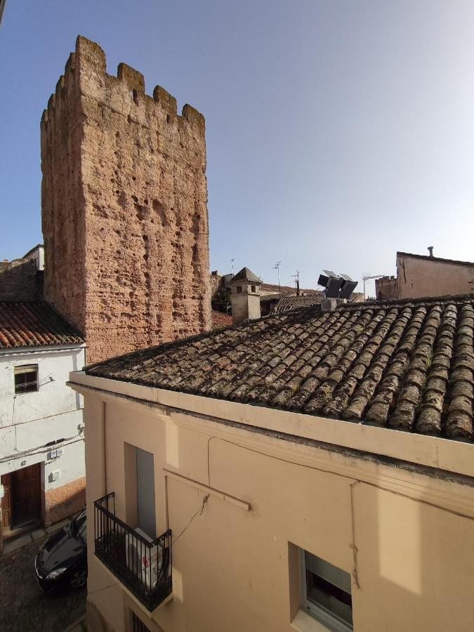Apartamento Torre Del Aver Cáceres Exterior photo